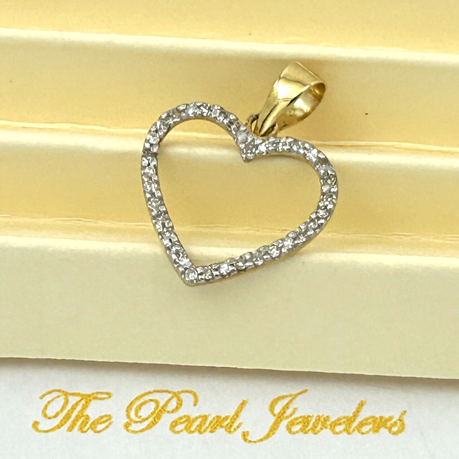 Beautiful & Love Heart 14kt Solid Yellow Gold Diamond Pendant Necklace
