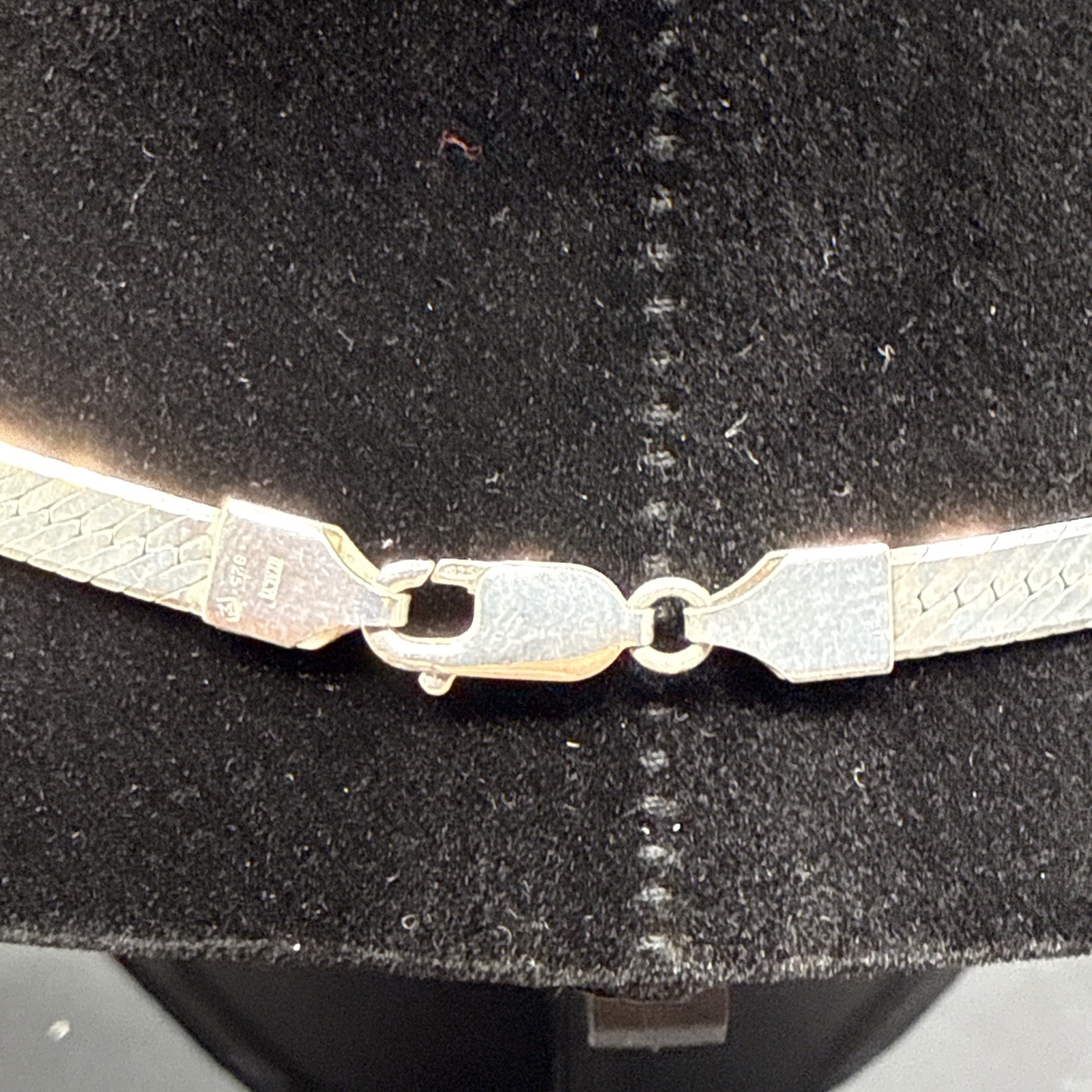 Solid 925 Sterling Silver Herringbone Chain Necklace – 8mm – 20in 18.2g Read