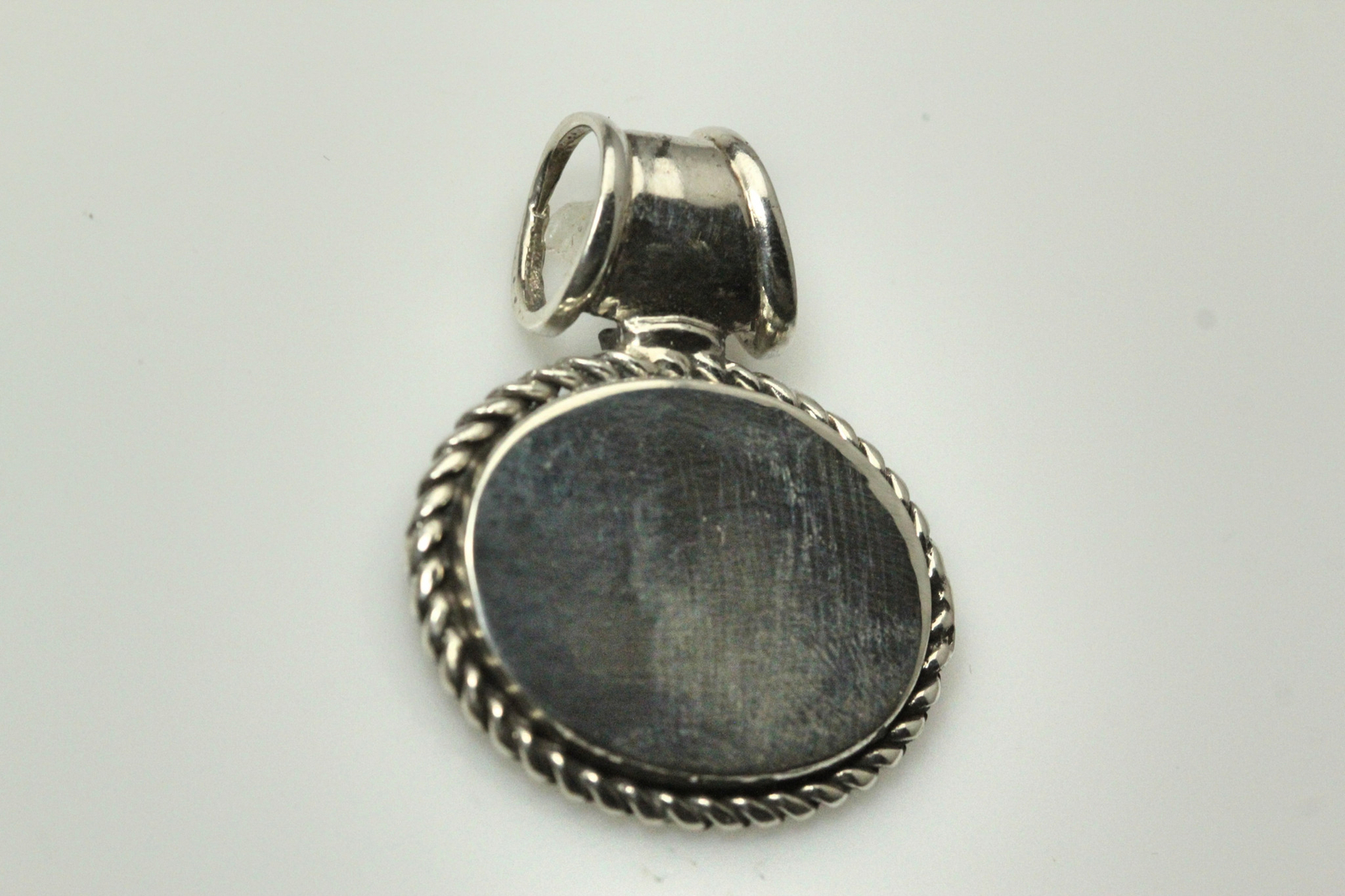 925 Sterling Silver Oval Engravable 8.1 Grams (PEN8083)