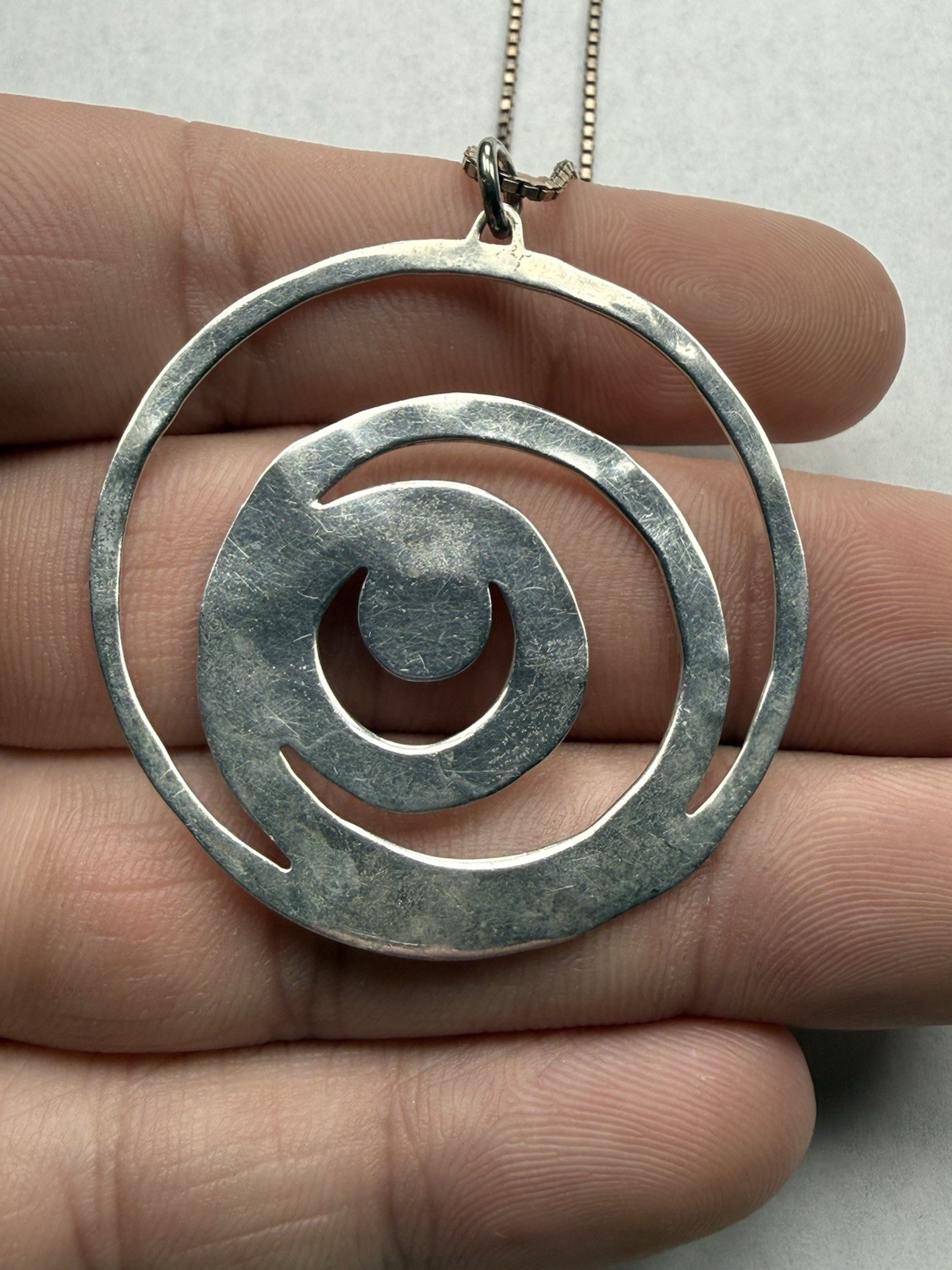 RLM Studio Sterling Silver Swirl Design Pendant With 16.25” Necklace – 8.3g