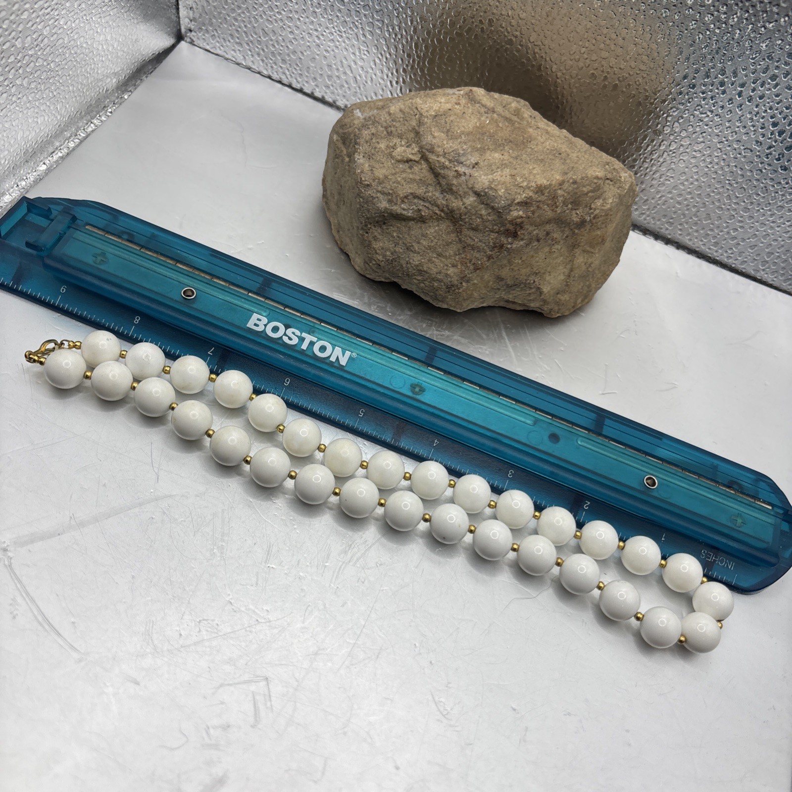 Vintage 16” Elegant White Plastic 1/2” Beads Retro MCM Fashionable Minimal #0