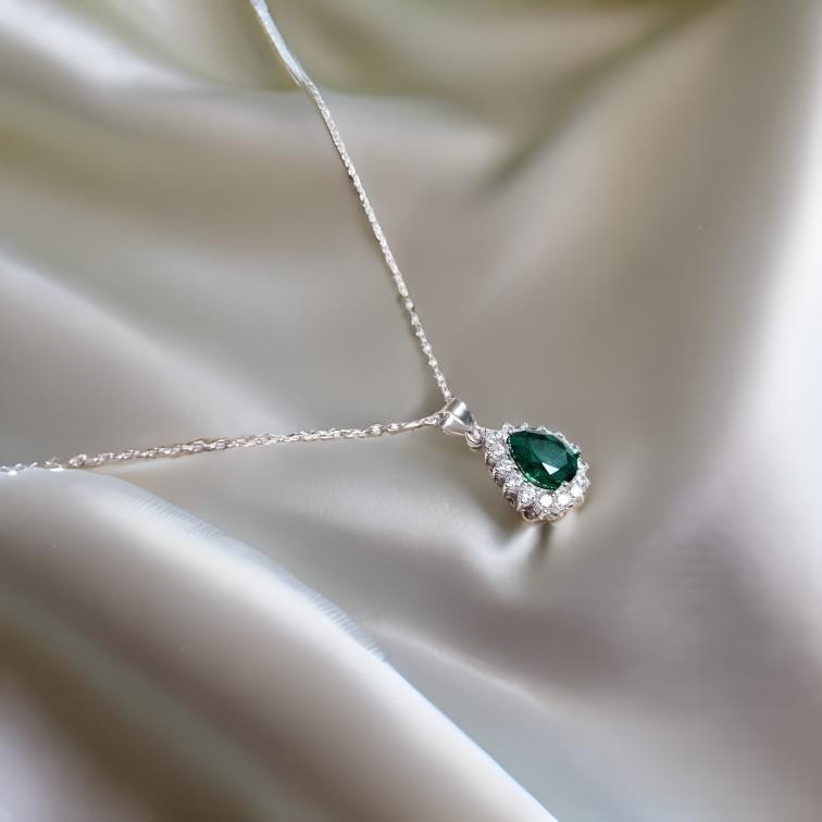 925 Sterling Silver Green Emerald With CZ Accent Women Handmade Ring