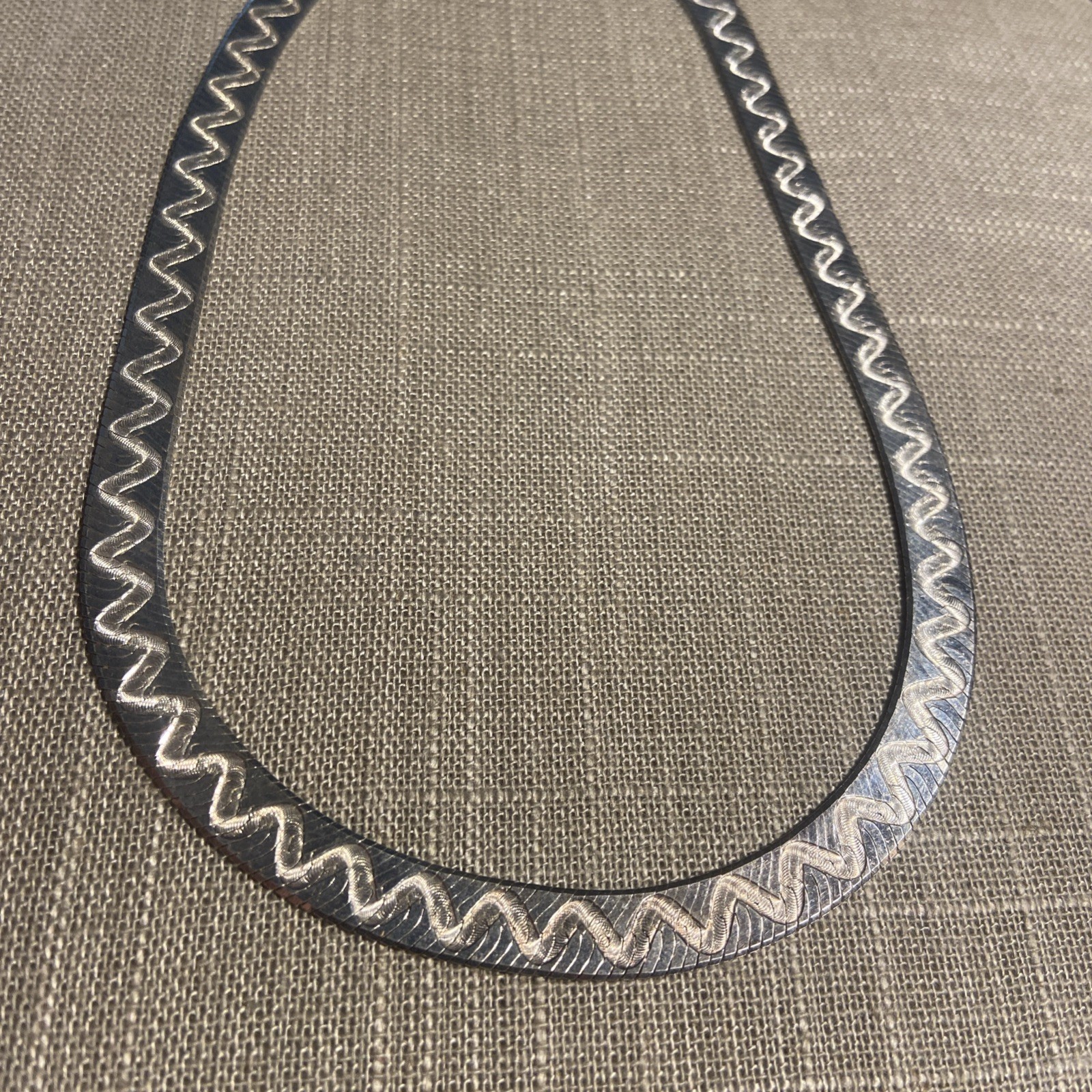 MILOR Italy Reversible Etched Herringbone 9mm Sterling Silver 18″ Necklace