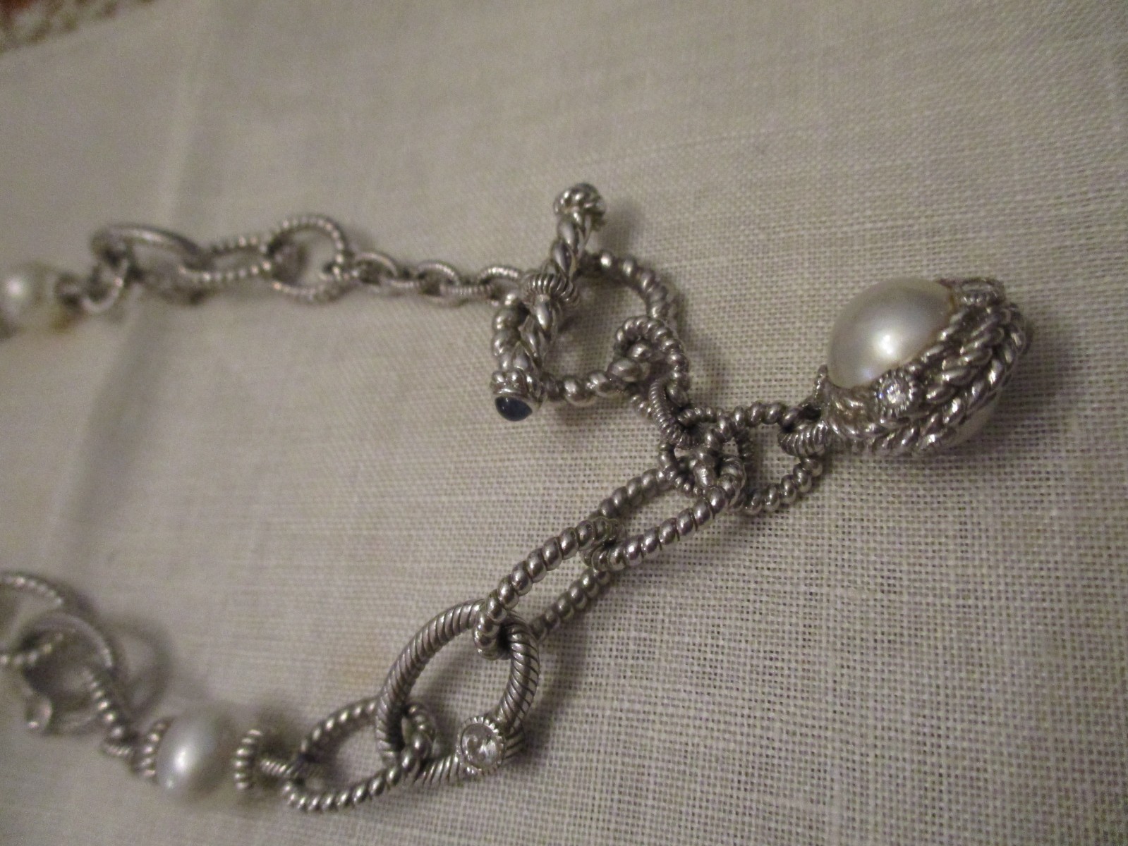Judith Ripka sterling silver Pearl station CZ oval link necklace 18″ , 52 gm