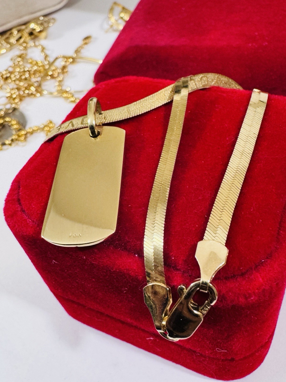 18K 750 Genuine Gold Rectangle Bar Necklace 17” Inch Long 12.4g 3.8mm