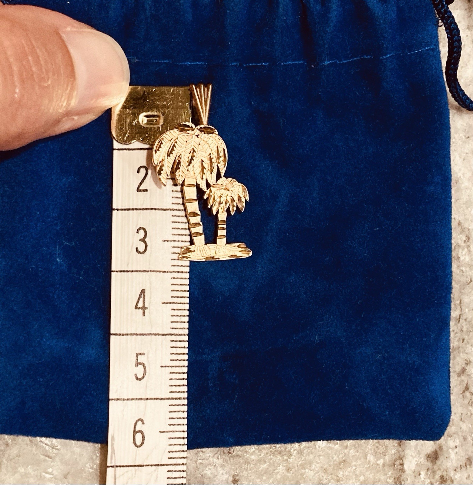 14k Gold Vintage Michael Anthony Diamond Cut Palm Tree Pendant