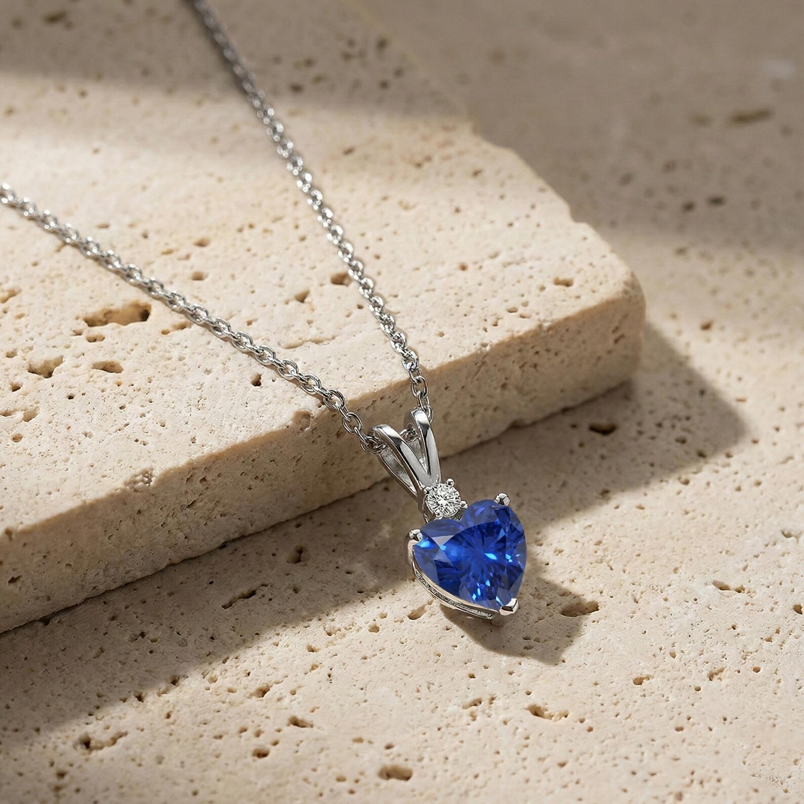 2.50 Ct Heart Cut Natural Sapphire Diamond Gorgeous Pendant 14K White Gold