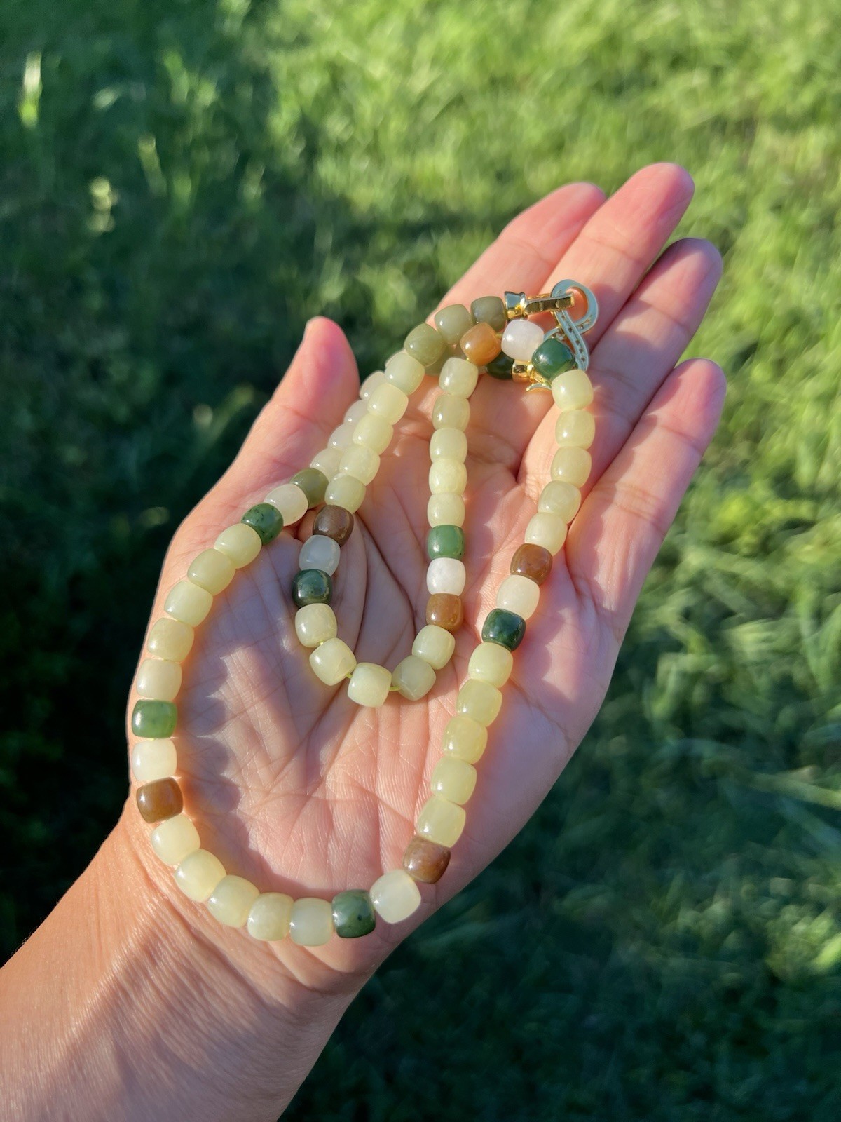 Beautiful 17″ Multicolor Nephrite Jade 6.8mmx6mm Bead Necklace B798