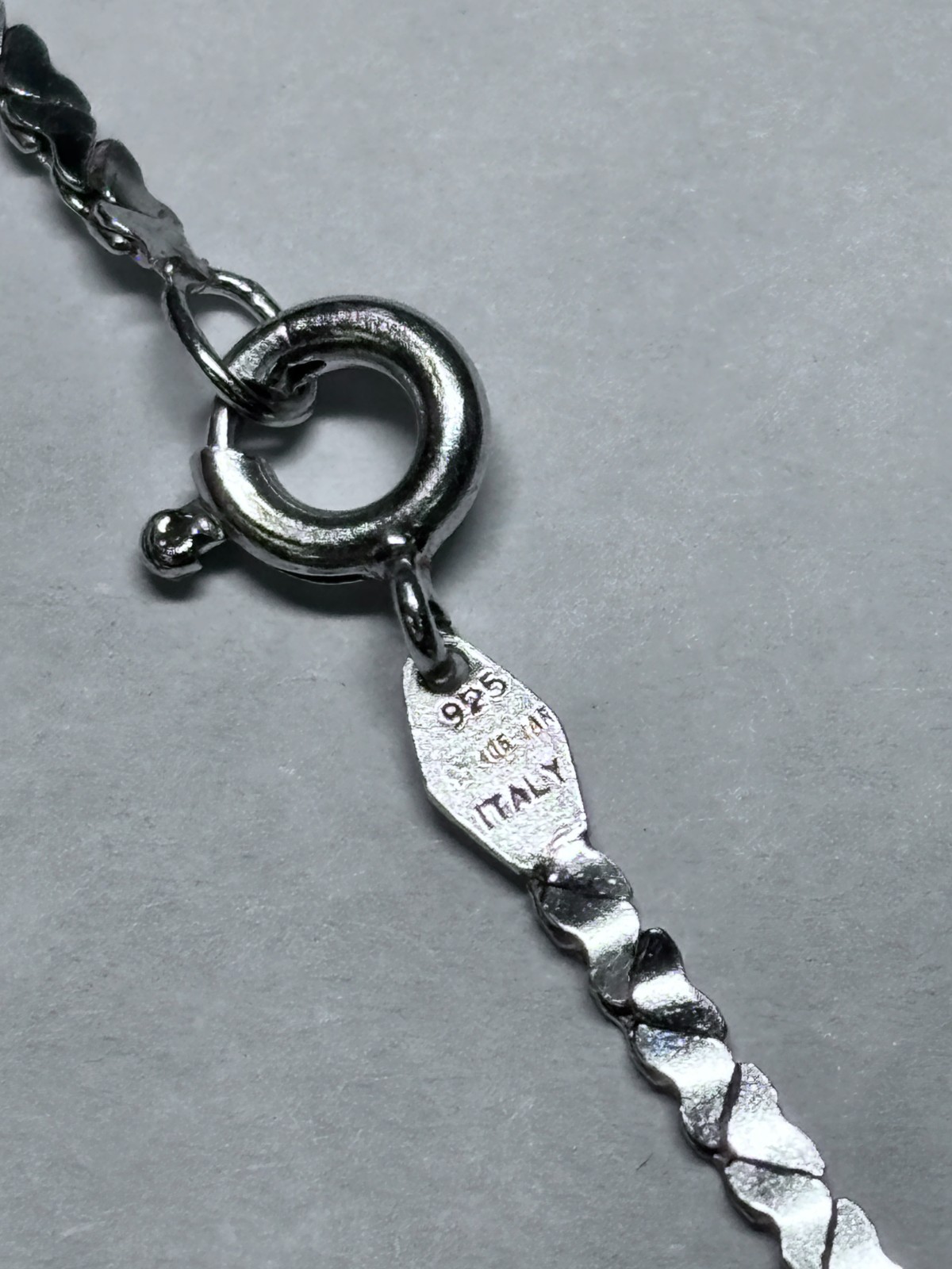Italy Made Sterling Siver Flat Chain Necklace 3.7g 19in
