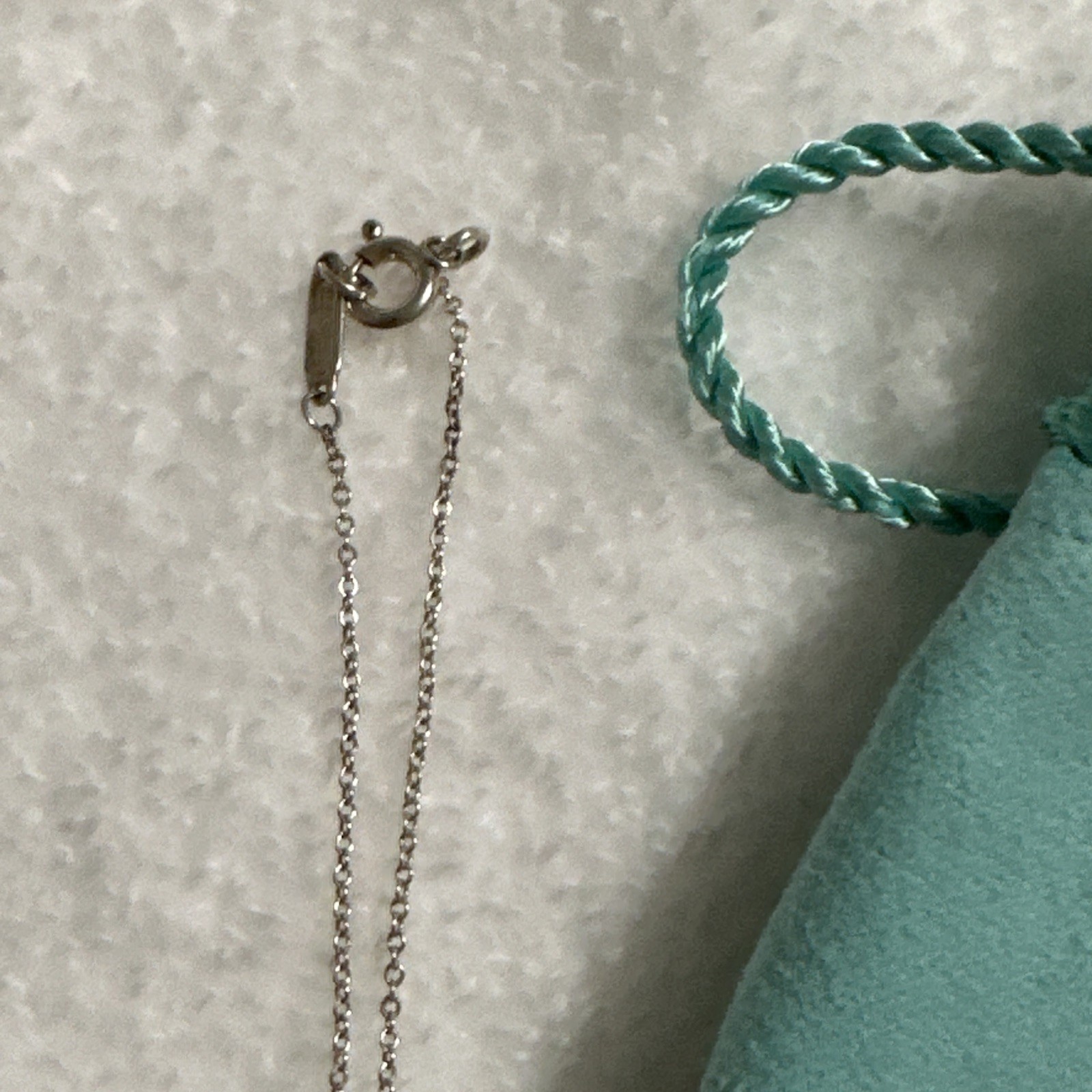 Tiffany & Co Silver Large 1″ NY Address Notes Heart Pendant 8” Necklace in Pouch