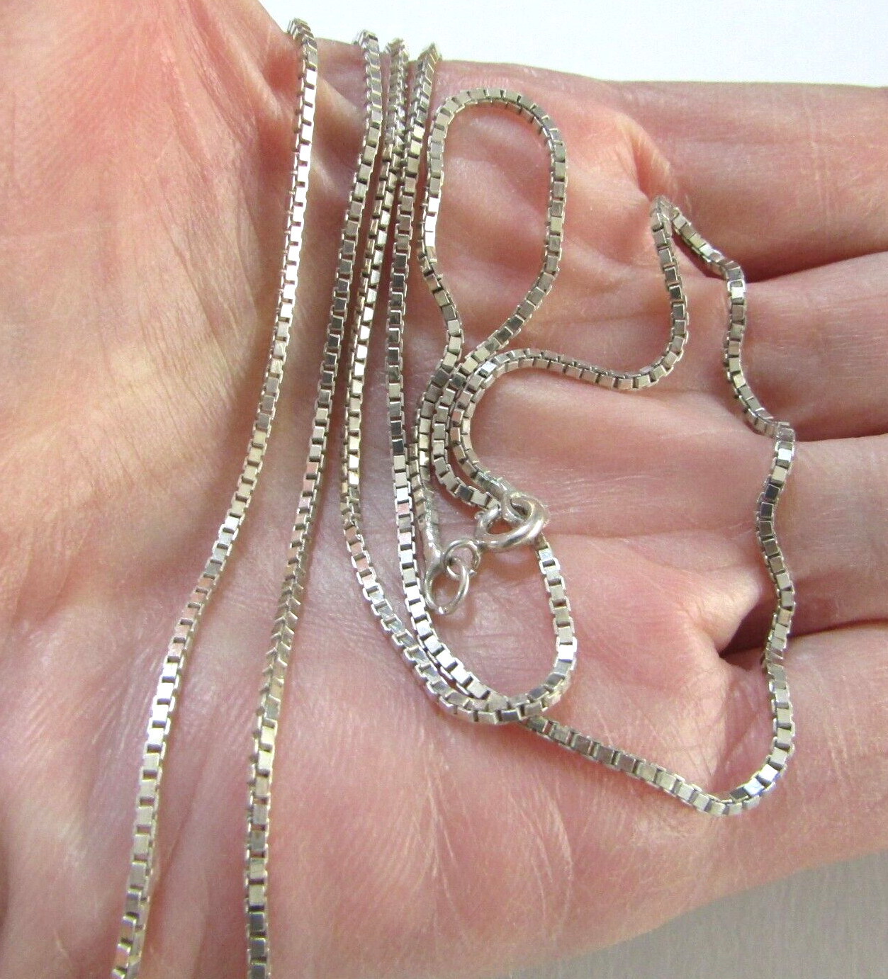 925 Sterling Silver Box Chain Necklace 1.5mm 25 in 6.8g