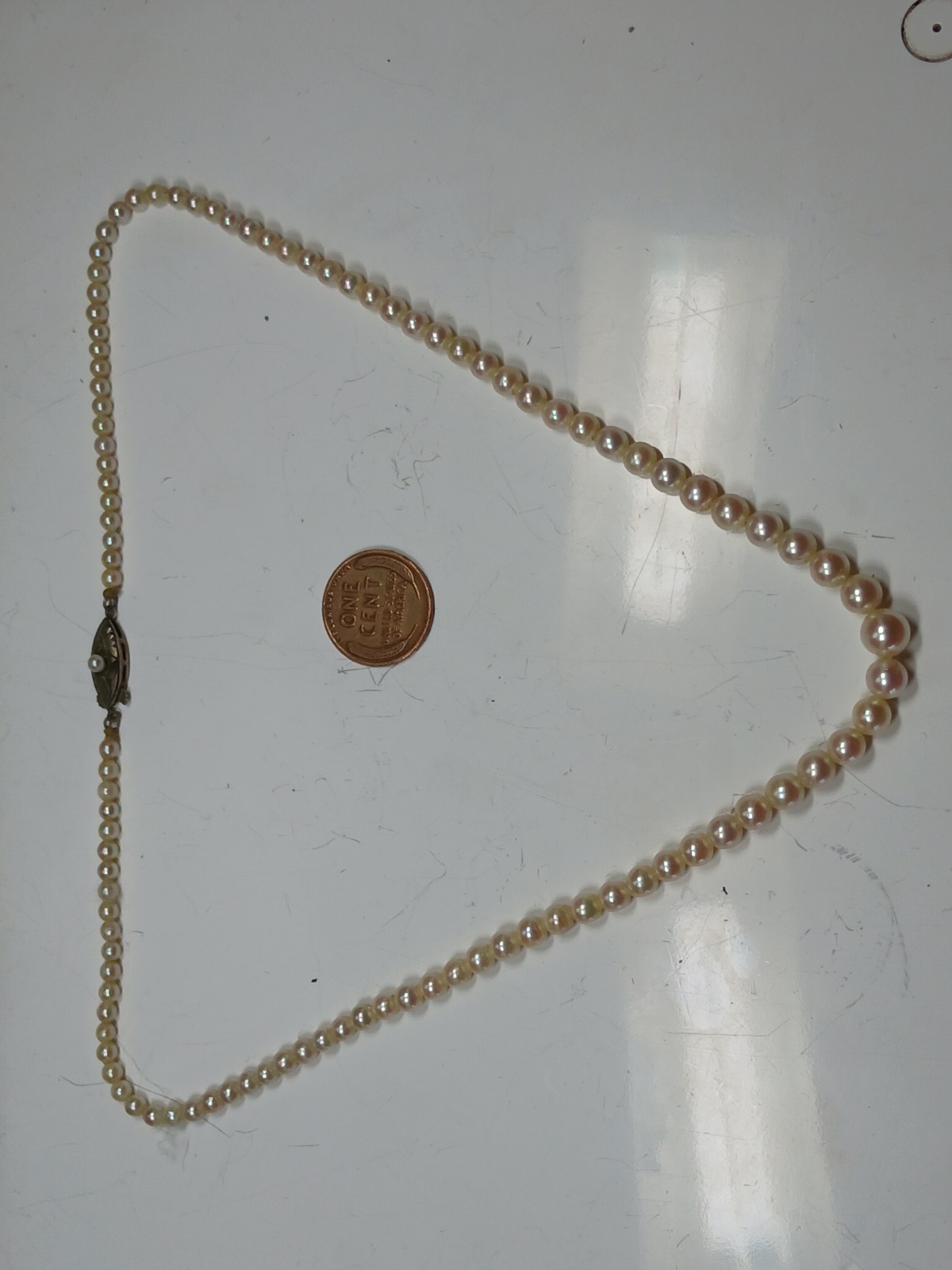 Vintage Silver Clasp Real Akoya *High Quality* Pearls Graduated 17.5″ Necklace