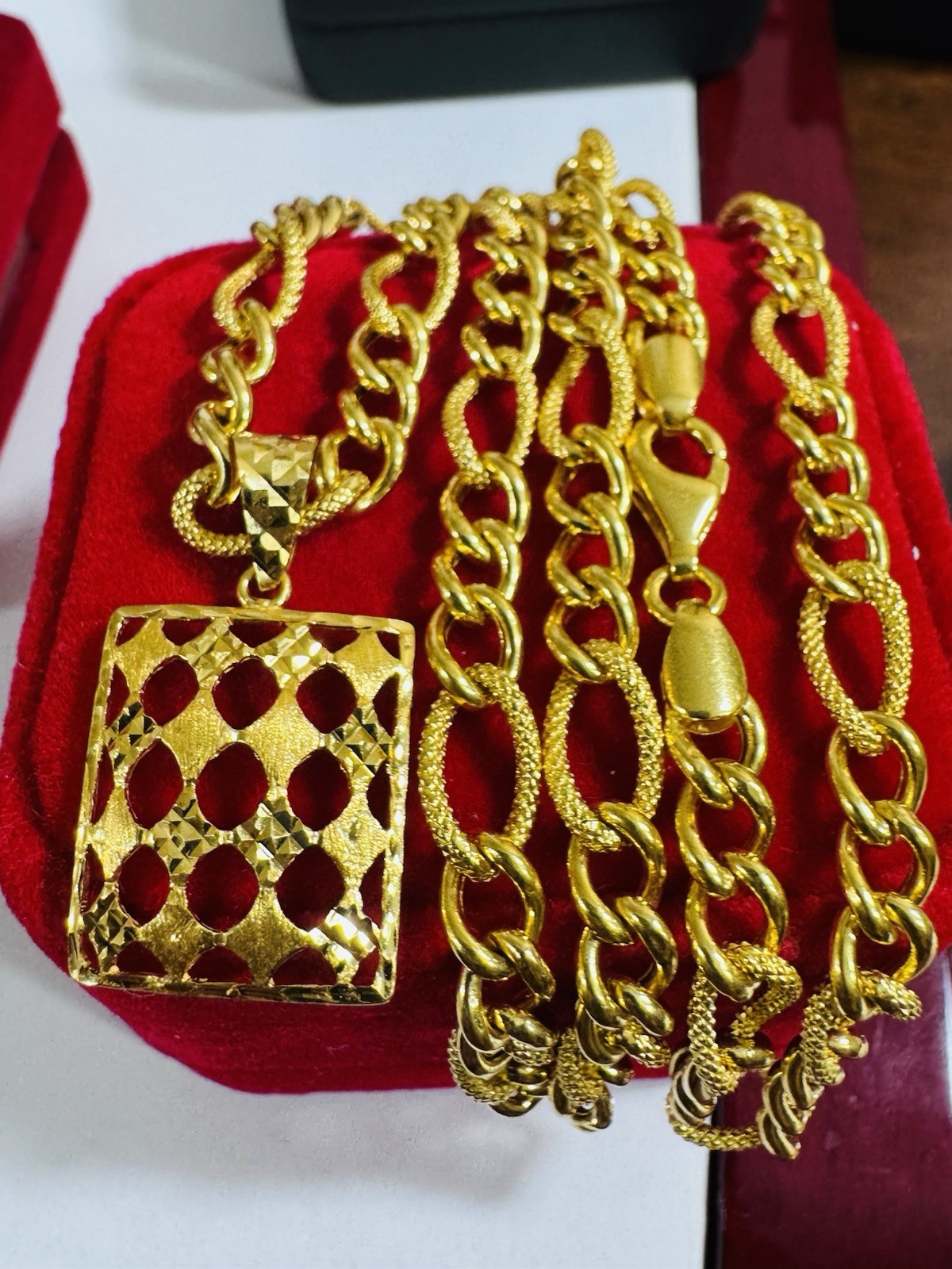 Saudi Solid 22K 916 Real Fine Gold Rectangle Necklace 18” Inch 5.5mm 14.35g