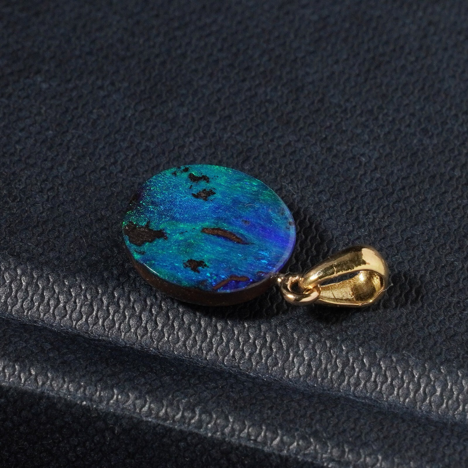 18ct Gold Natural Australian Boulder Opal Button Pendant Porthole Blue Green