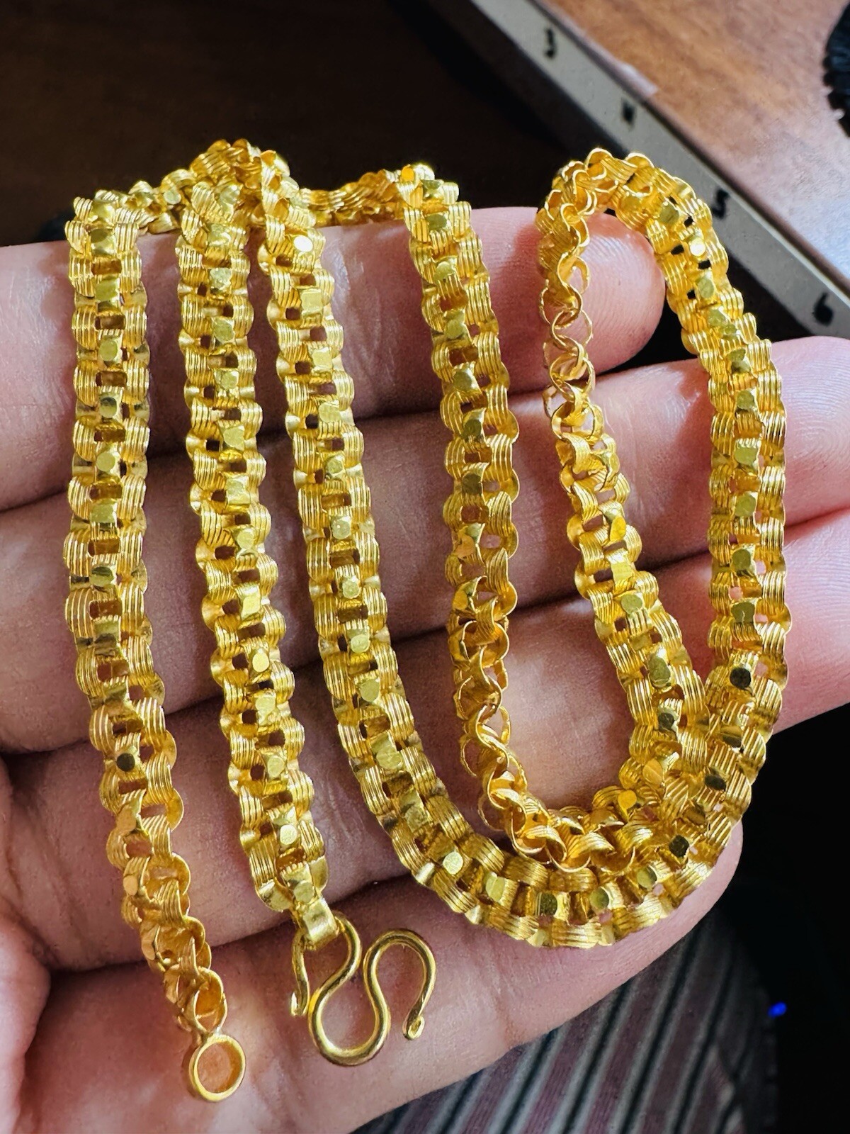 22K 916 22C Fine Real Dubai Gold 17.5”/18 inches Necklace 19g 6mm