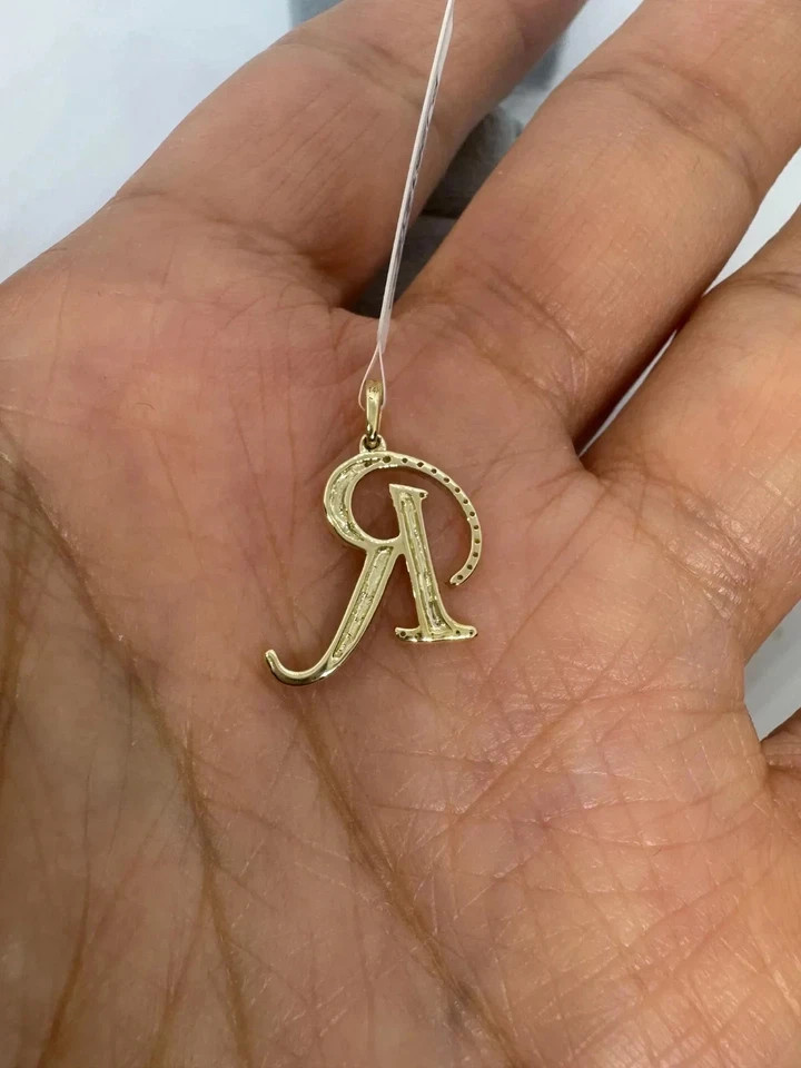 1Ct Round Cut Moissanite Name Starts With R Latter Pendant 14kYellow Gold Plated