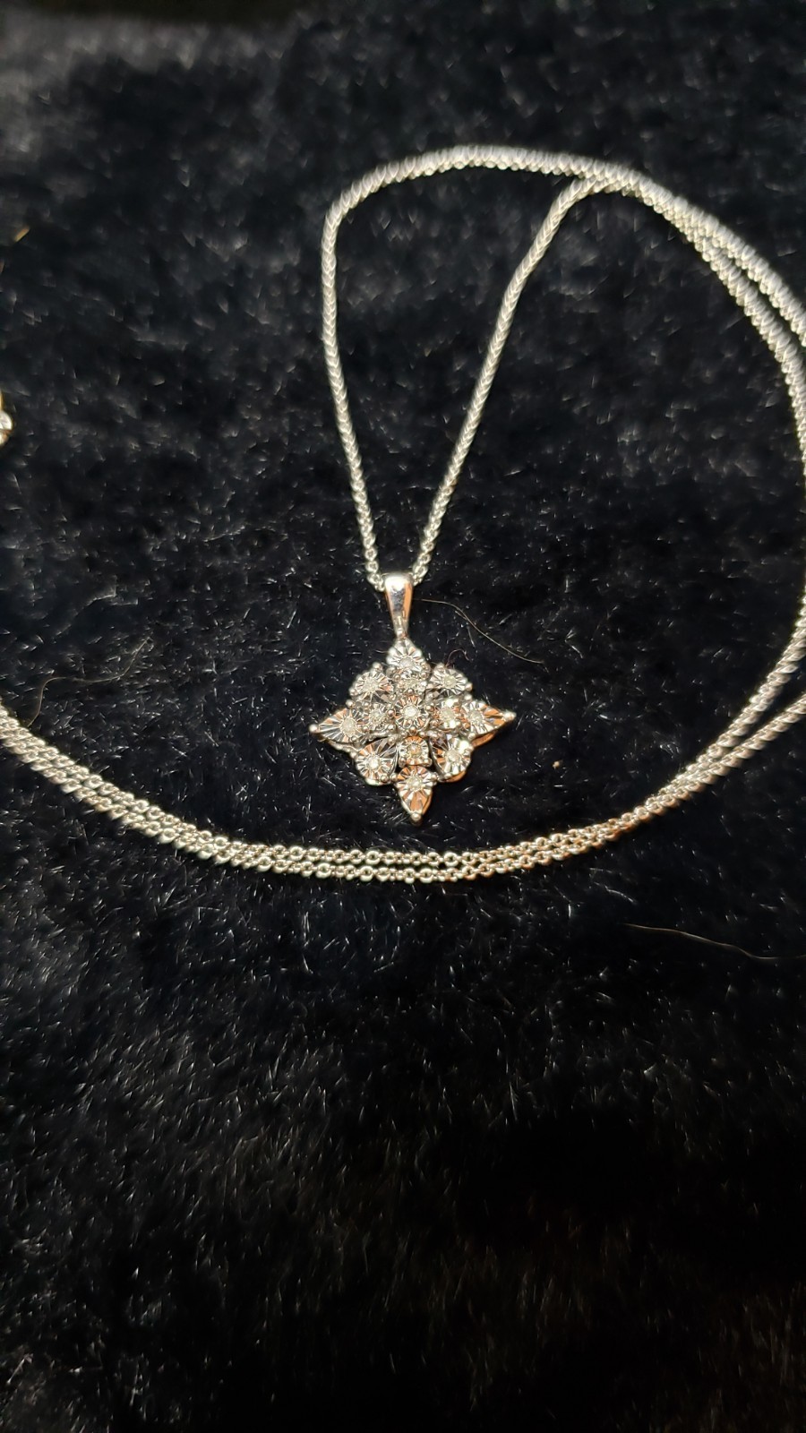 R.H. Macy & Co Fine Jewelry Necklace Diamond 1/10ct