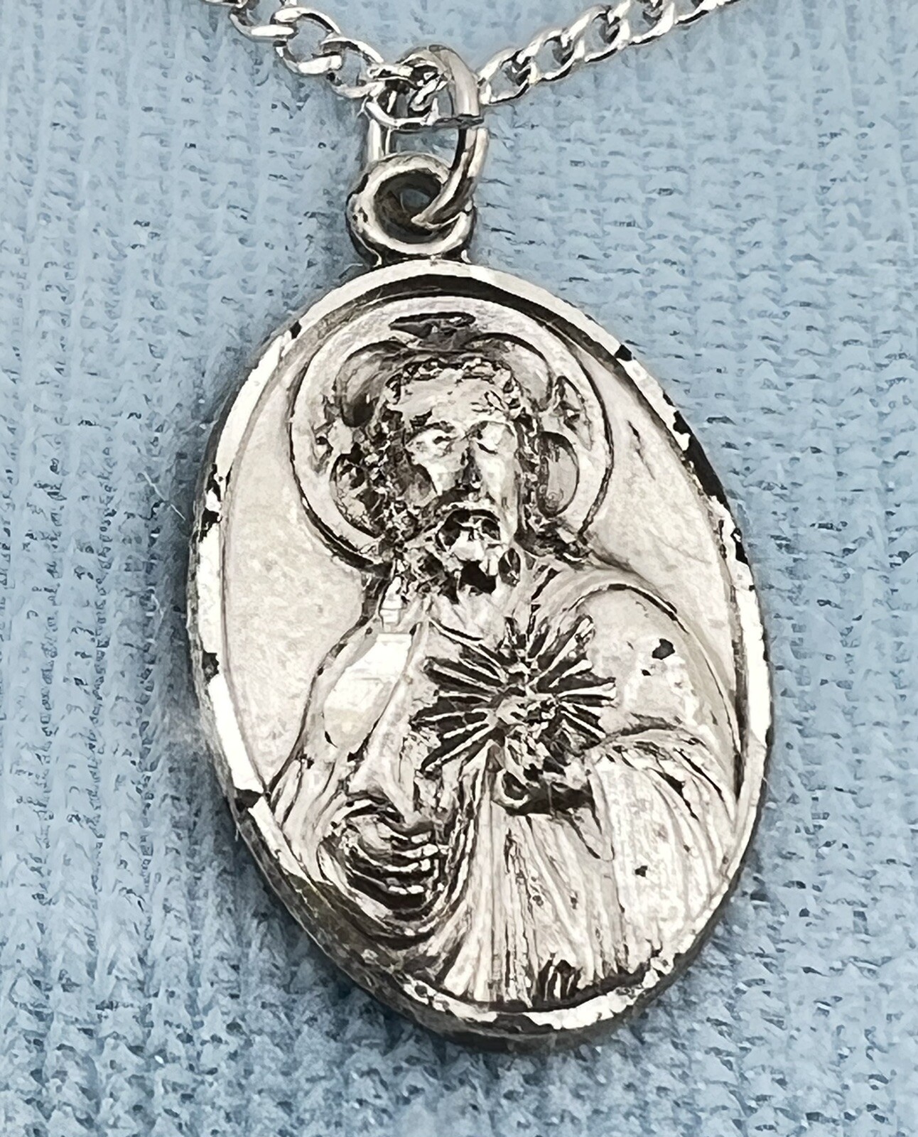 Vge Sterling Rhodium Finish 2 Sacred Heart Of Jesus 2 Signed Metal Necklace ￼