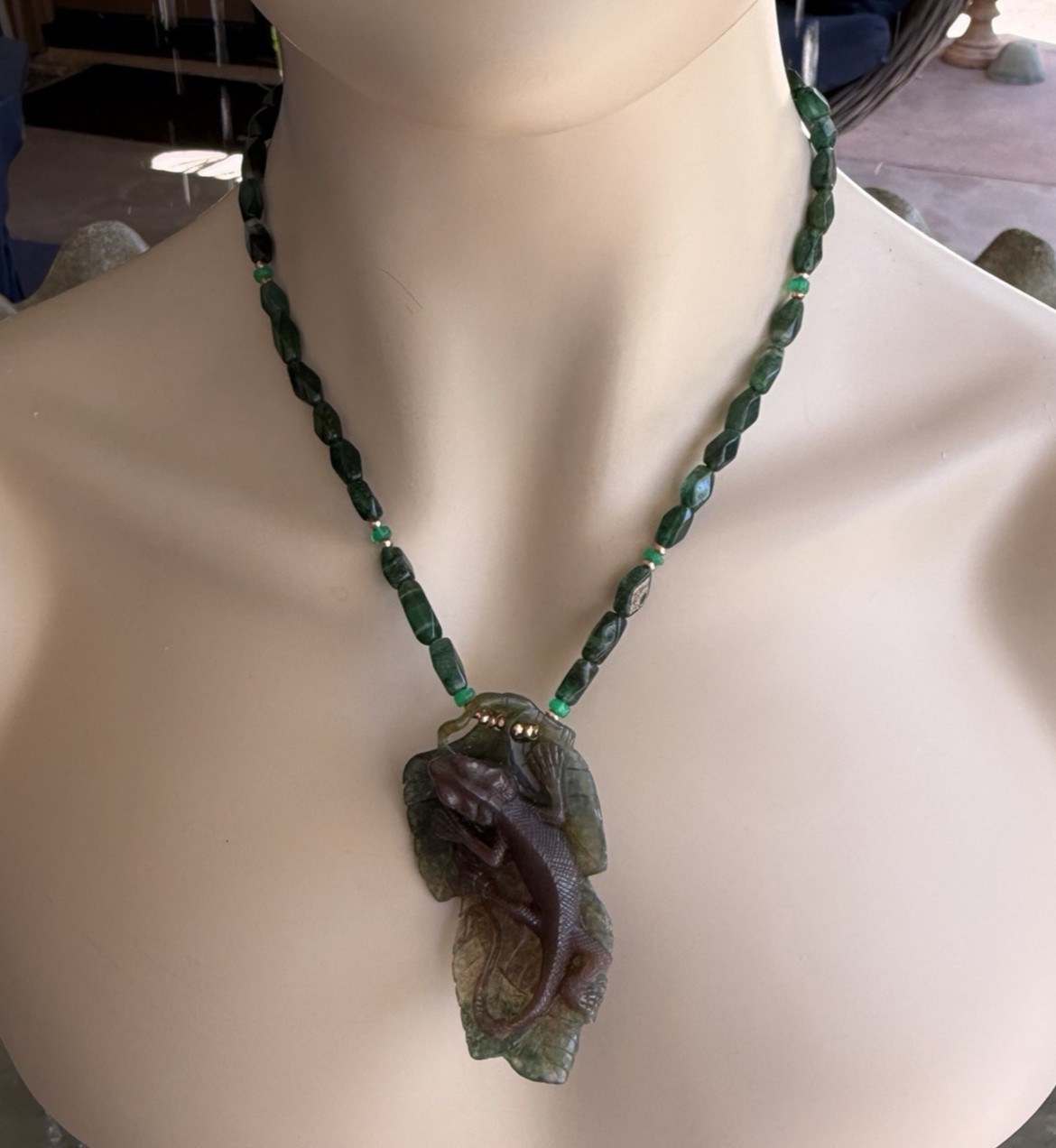 HAND CARVED INDIAN AGATE LIZARD GREEN ADVENTURINE & OPAL ARTISAN NECKLACE SET