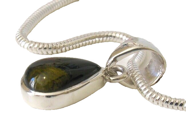 Green Tourmaline Pear Drop Pendant in Sterling Silver – 3.8 Carats, Eye Clean