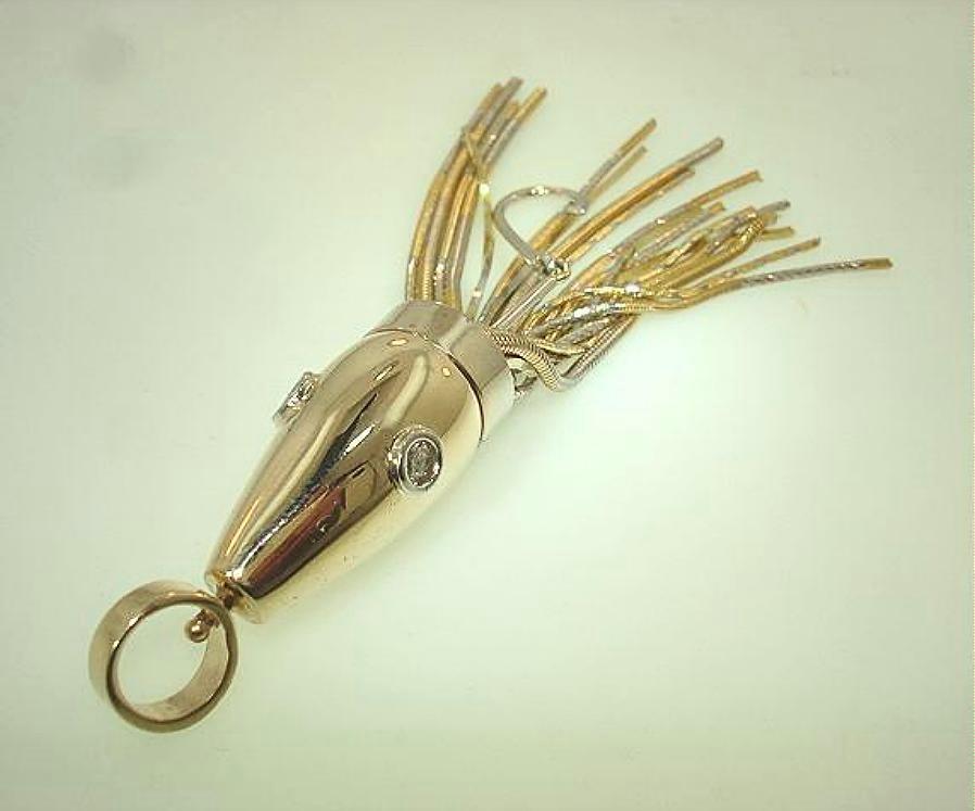 HAWAIIAN HEAVY 2T 14K YELLOW GOLD 0.20CTS DIAMOND AHI TUNA TROLLING LURE PENDANT