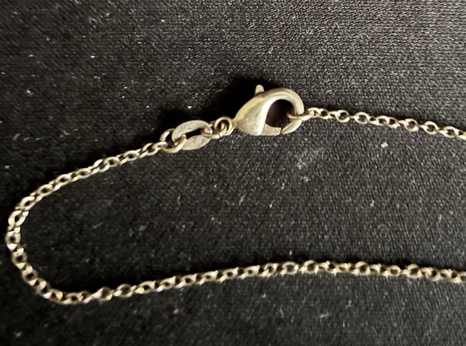 Sterling Silver Necklace 24” Marked 925 2.3grams