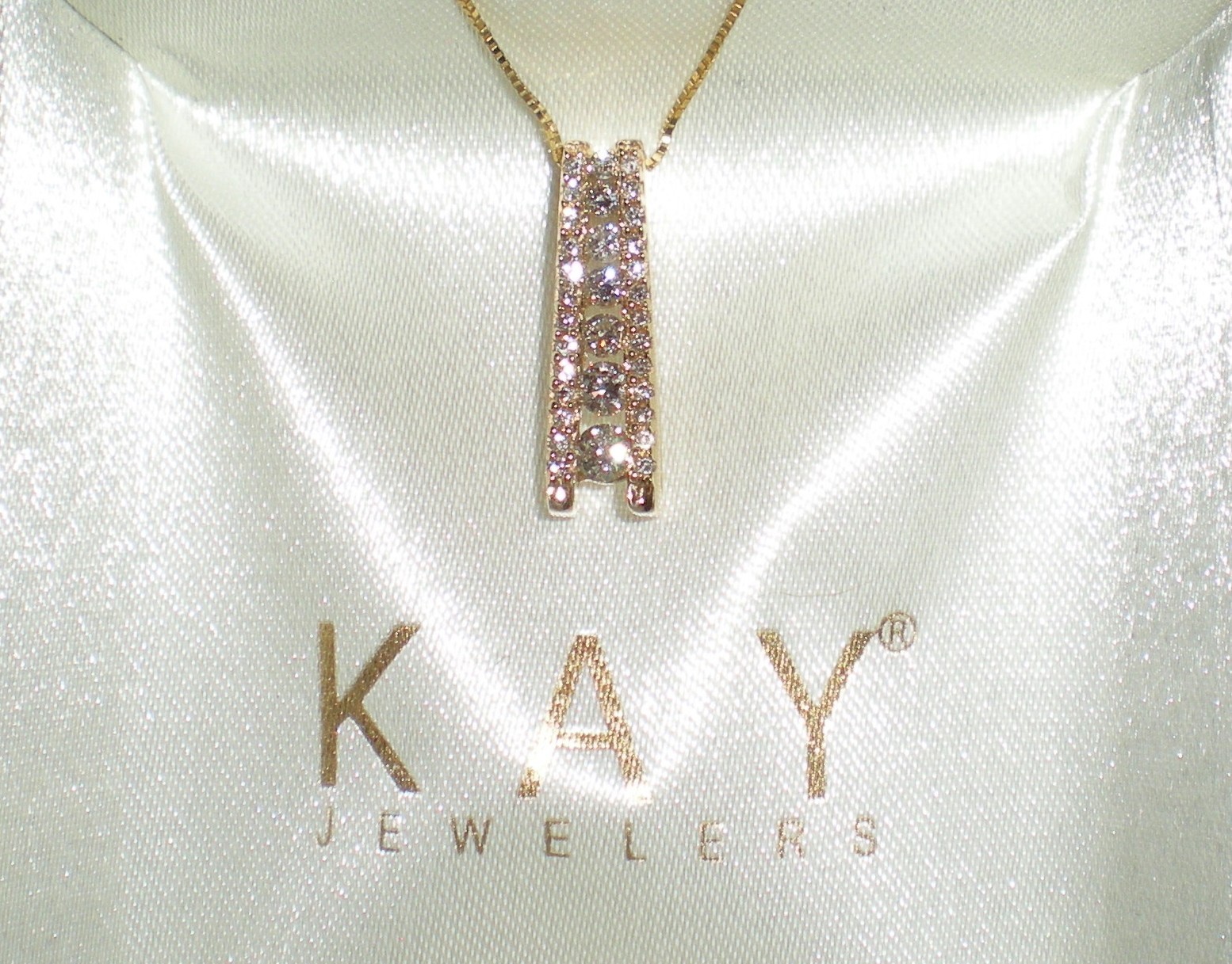 KAY Jeweler 14K YG 1/2ct LOVE’S JOURNEY Diamond Necklace 💎 VERY SPARKLY 💎