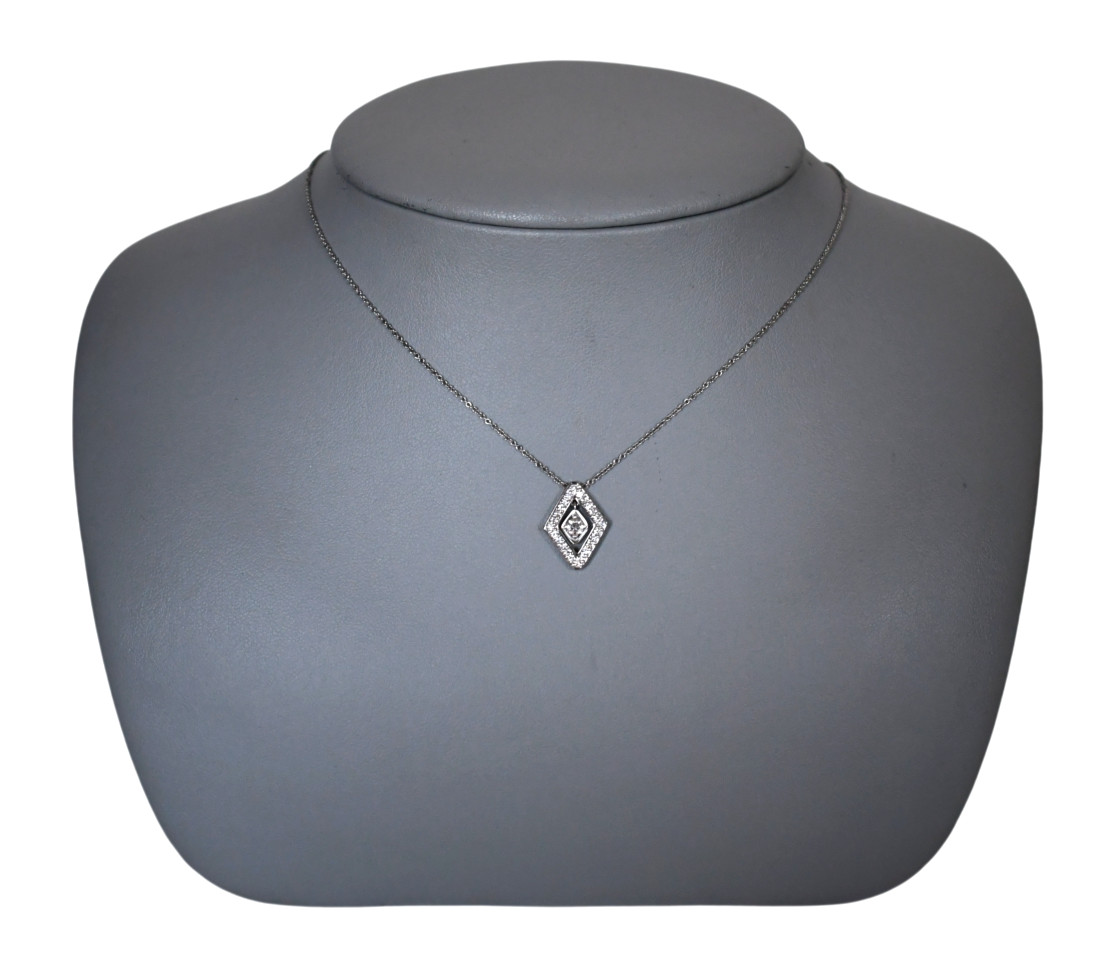 NEW ROBERTO COIN *DIAMANTE* 18K WHITE GOLD & DIAMOND Small Pendant Necklace