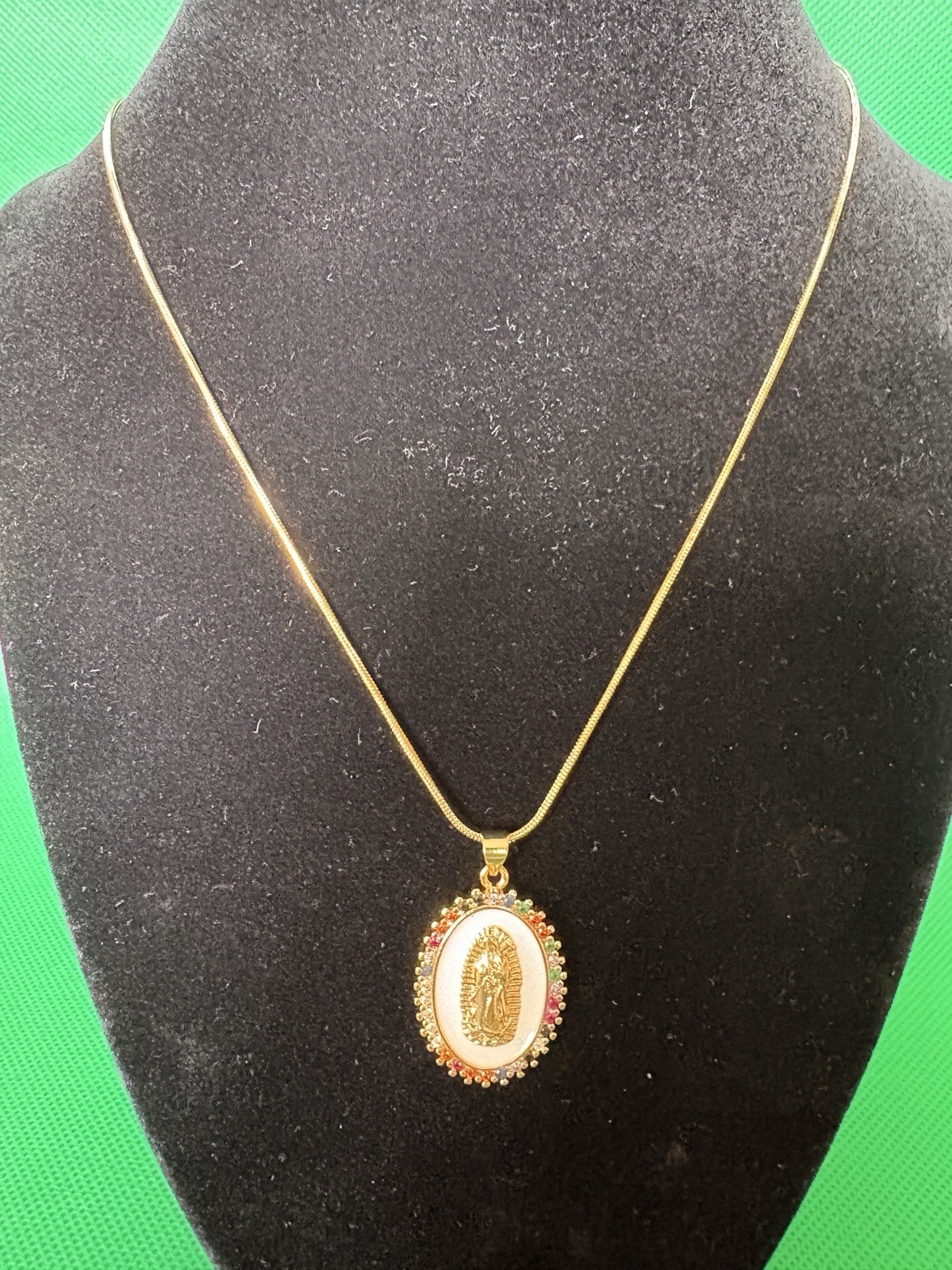 18K gold-plated Virgin Mary Pendant Set In Bezel Set Stones