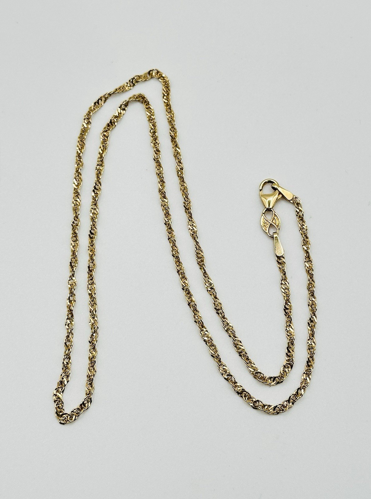 2.2mm Singapore Rope 18” Chain Necklace 14k Italy Yellow Gold 3.4 Grams