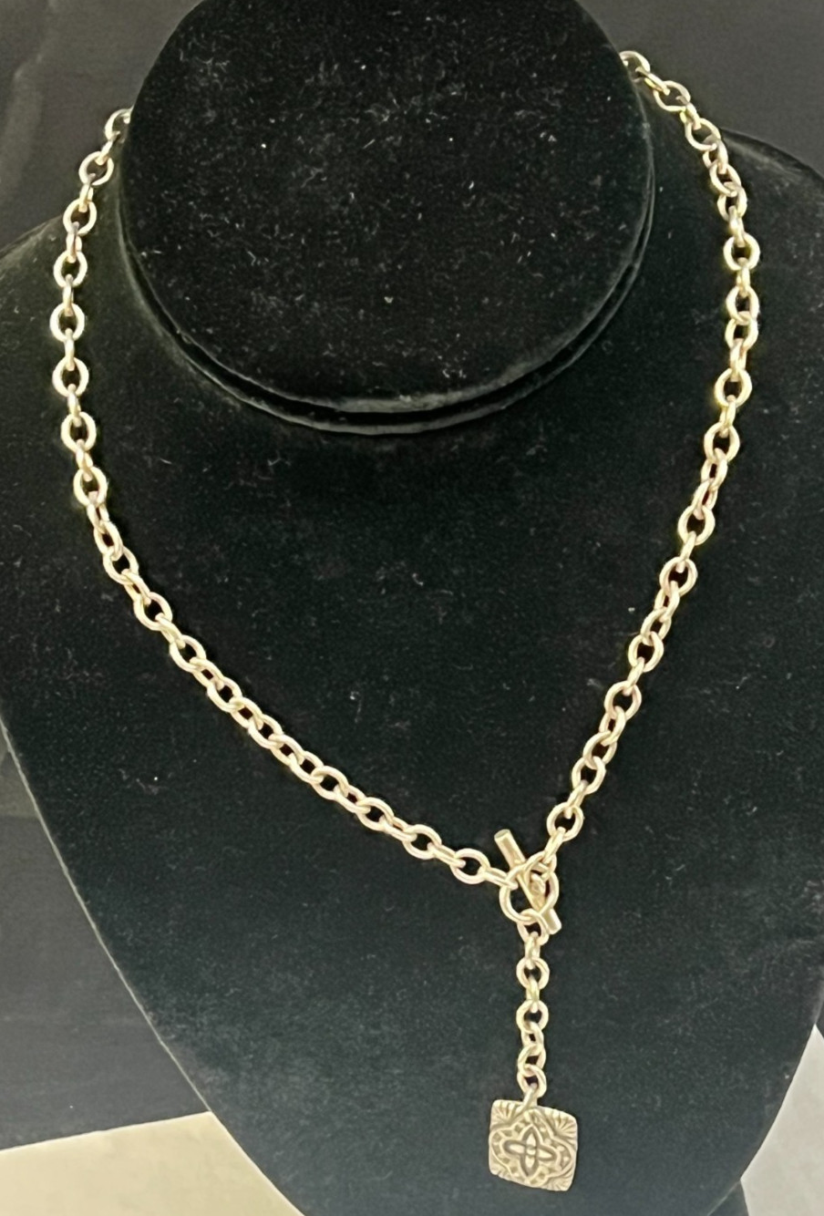 Foree Hunsicker Sterling Silver Lariat Necklace 18″ Floral Charm Toggle