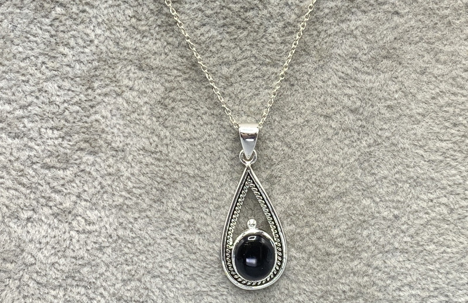 Sterling Silver, Onyx Stone Tear Drop Pendant Necklace