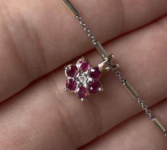 10K Yellow Gold Natural Ruby Diamond Floral Cluster Flower Pendant Charm 0.66g