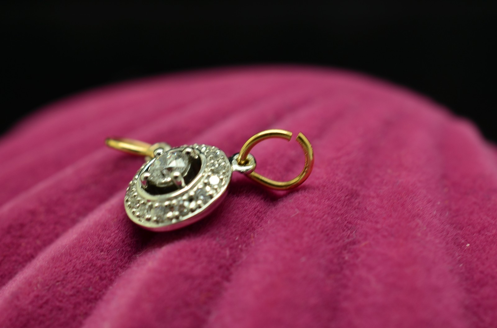 14K White Gold Diamond w/ Halo Round Pendant Charm 0.17 tcw -Tiny