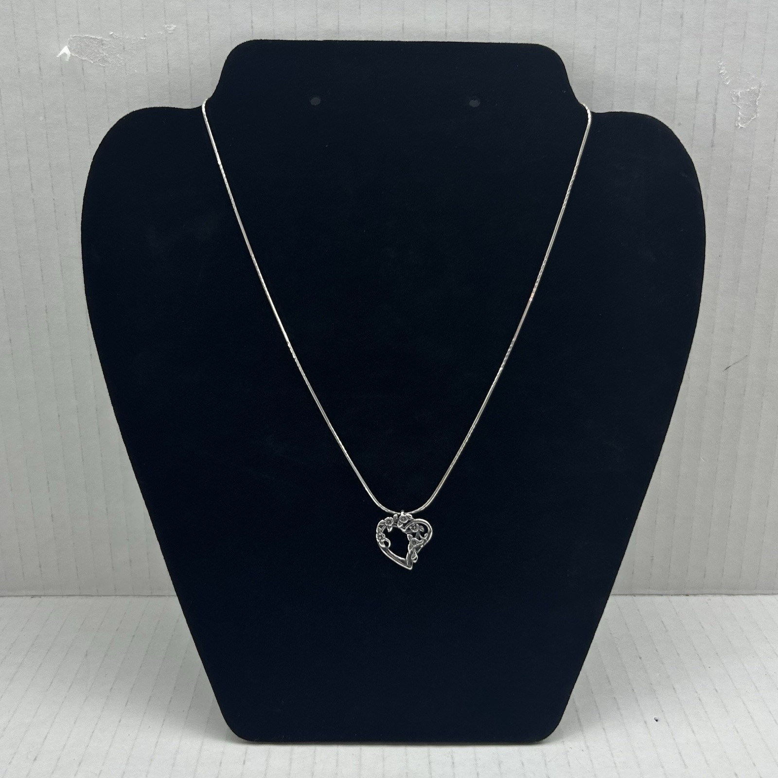 Sterling Silver 925 Filigree Open Heart Vines And Flowers Pendant Necklace 18”