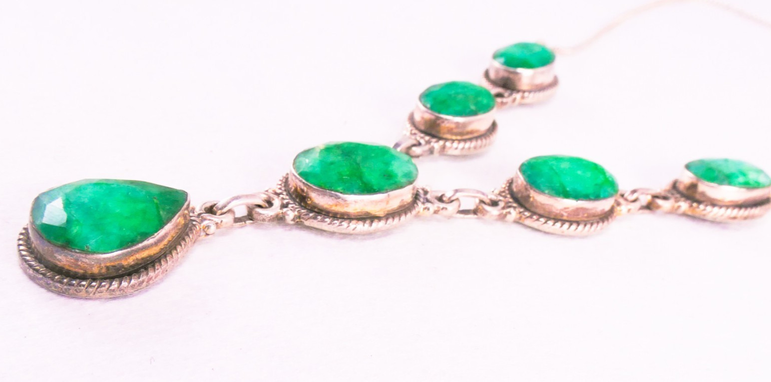 925 Sterling Silver Faceted Raw Emerald Y Drop Necklace 16-17″ 26.94 Grams