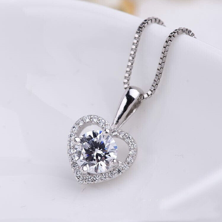 0.5/1/2Ct VVS Moissanite Love Heart Pendant Necklace 925 Silver PASSES TESTER