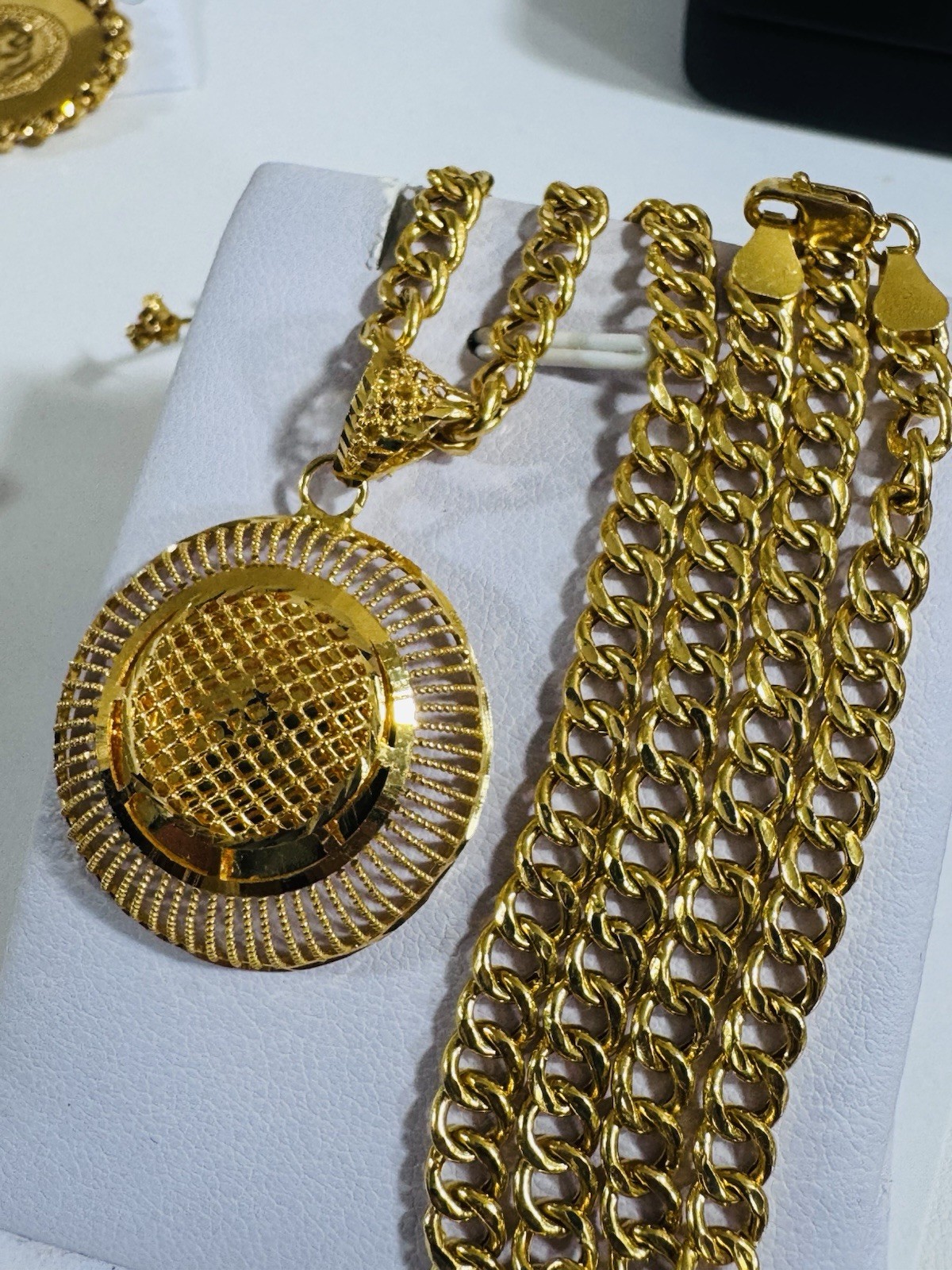 Saudi 22K Solid 916 Real Fine Gold Round Set Necklace 18”/18.5” Long 16.6g 6mm
