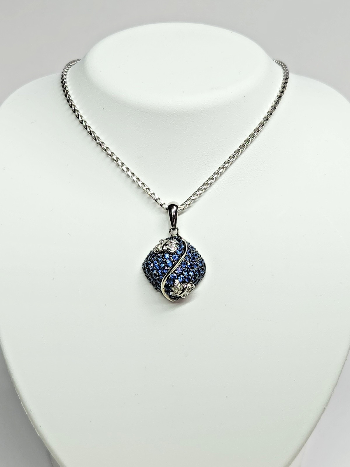 GORGEOUS 14kw Cushion Pave’ Blue Sapphire & Diamond Butterfly Accent Pendant