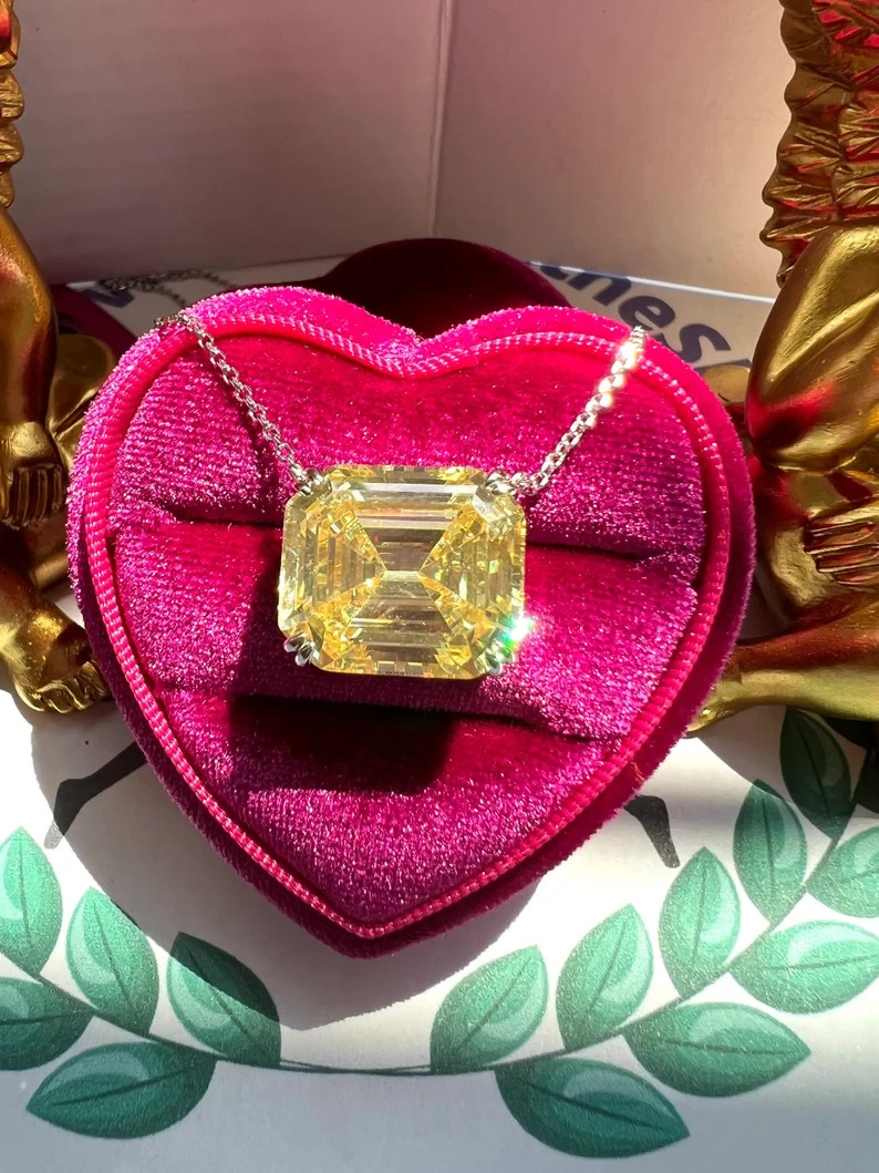 5.00CT Emearld Cut Fancy Vivid Yellow Diamond Nacklace Pendant 14k White Gold