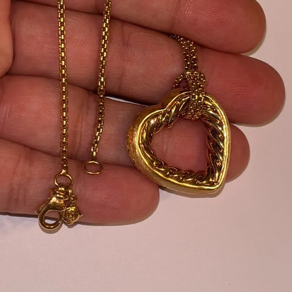 DAVID YURMAN Cable Heart Necklace 16”