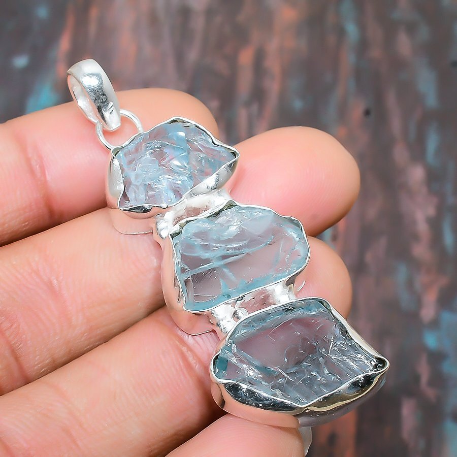 Aquamarine Rough Gemstone Handmade Jewelry Pendant 2.17″ i557