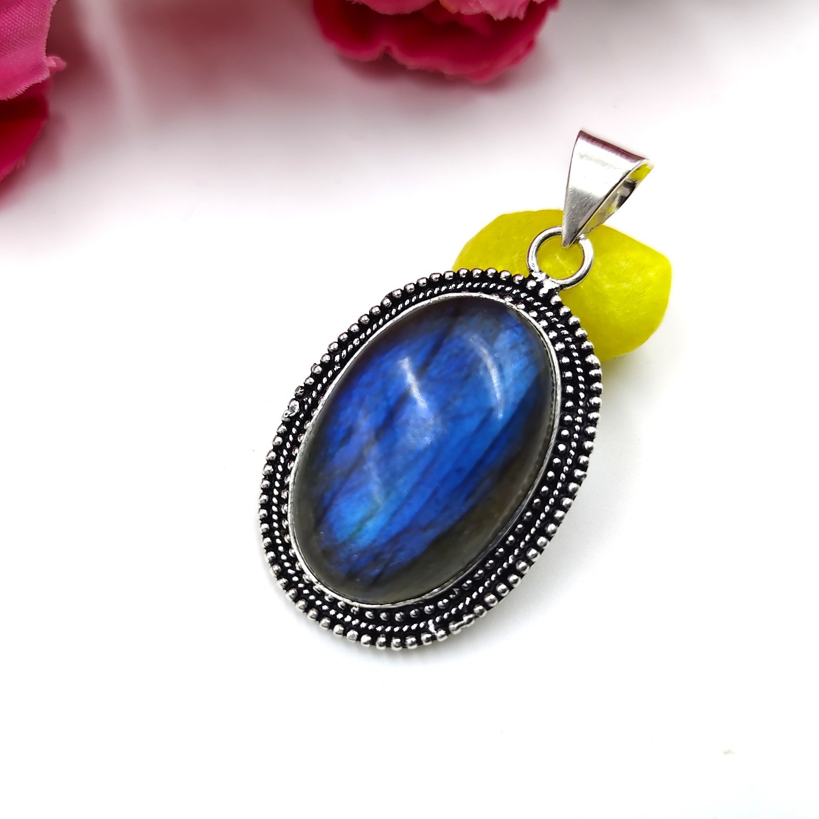 Natural Labradorite Gemstone 925 Sterling Silver Jewelry Pendant Size-2″
