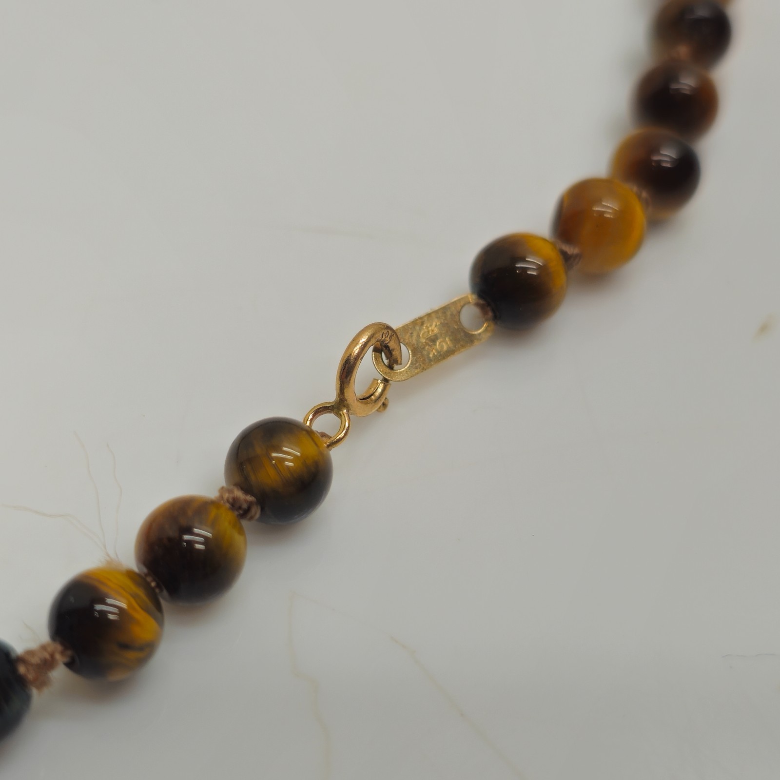 Tiger’s Eye Bead Necklace 17.5in Knotted Strand 10K Gold Clasp MP Signed Classic