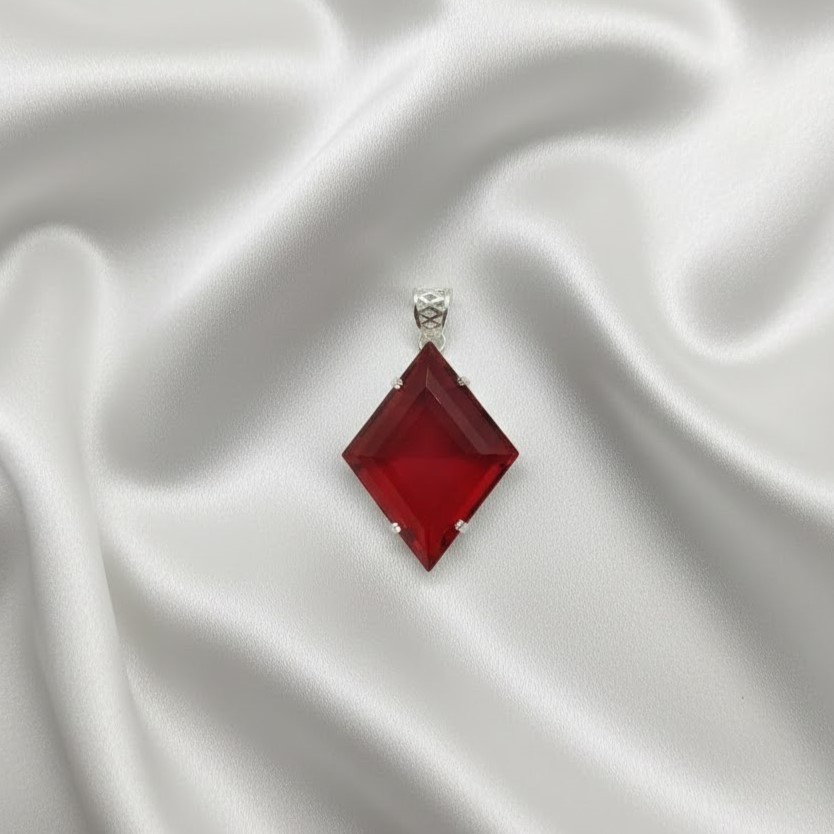Elegant Kite Cut Red Ruby Pendant 80-90Ct – Sterling Silver Gemstone Necklace