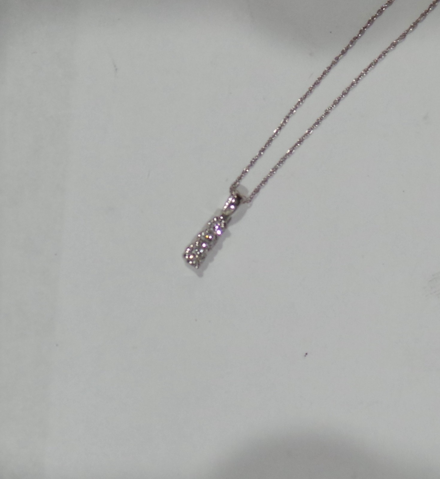 14k White Gold 19″ Thin Necklace & Platinum Triple Diamond Pendant .25ct 2.18g