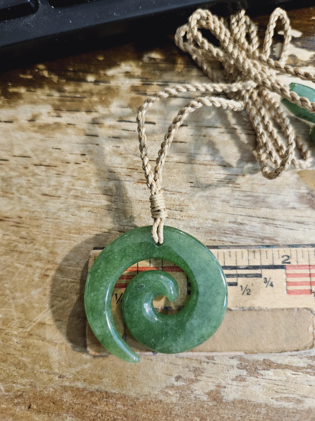 35MM HAND-CARVED GREEN JADE MAORI KORU NEW LIFE/BEGINNINGS ETERNAL LOVE NECKLACE