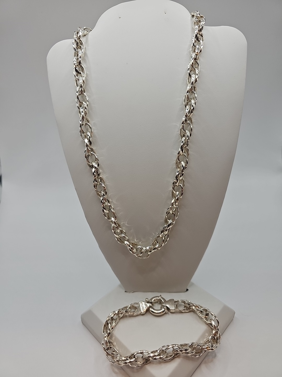 UTC 925 ITALY UNIQUE NECKLACE AND BRACELET NEW WITHOUT TAGS