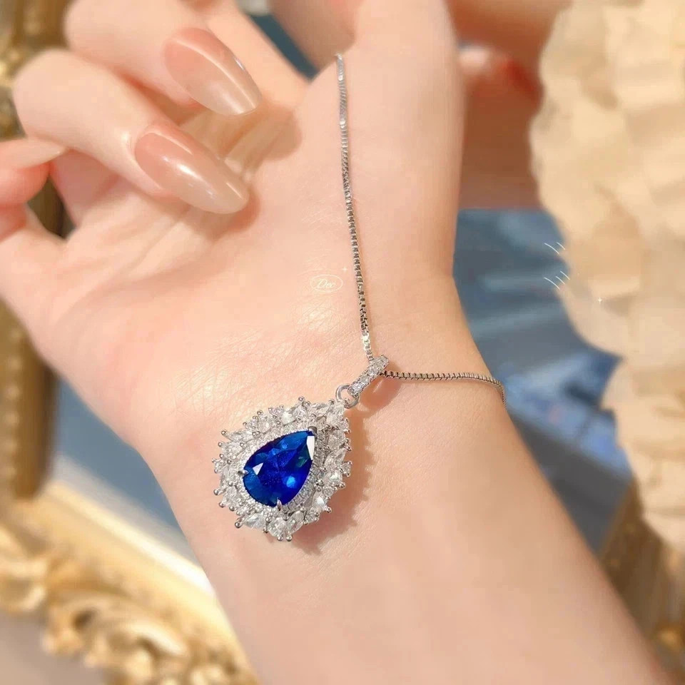6.00Ct Oval Cut Natural Blue Sapphire & Diamond 14K White Gold Luxurious Pendant