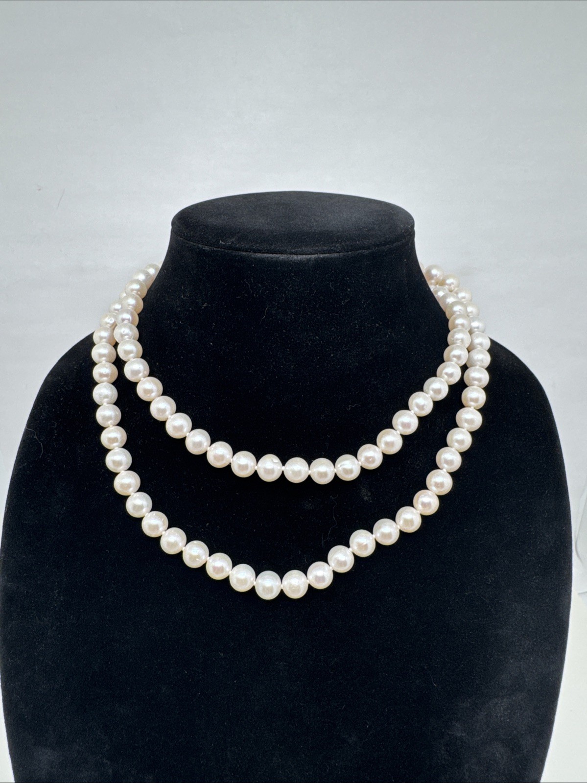 14 Gold Pearl Hand Knotted Necklace 10mm Beads 32 In Long Vintage Clasp